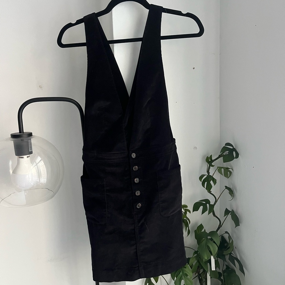 {Free People} 🔷 pinafore dress